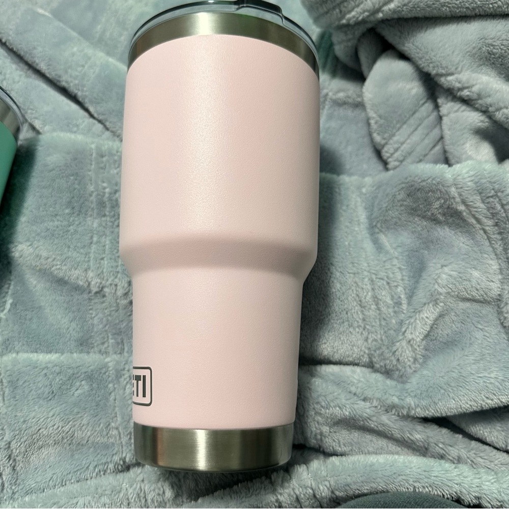 Yeti Tumbler 30oz